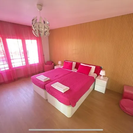 Family House In بيت للعطل *